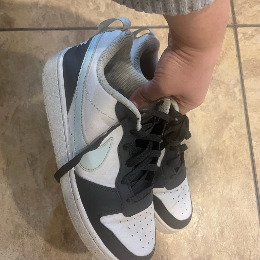 Nike Low-Top Sneakers In White, Black & Light Blue